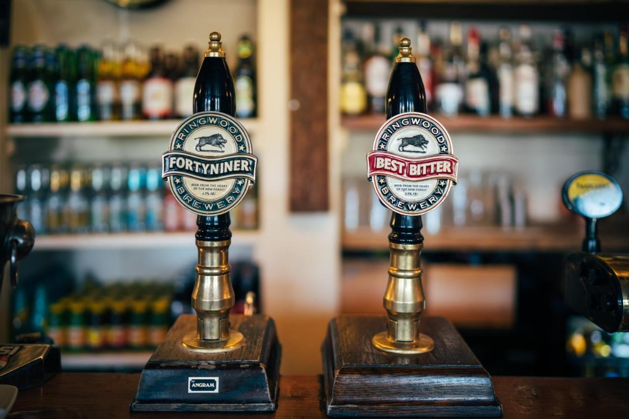 ホテル The East End Arms リミントン エクステリア 写真