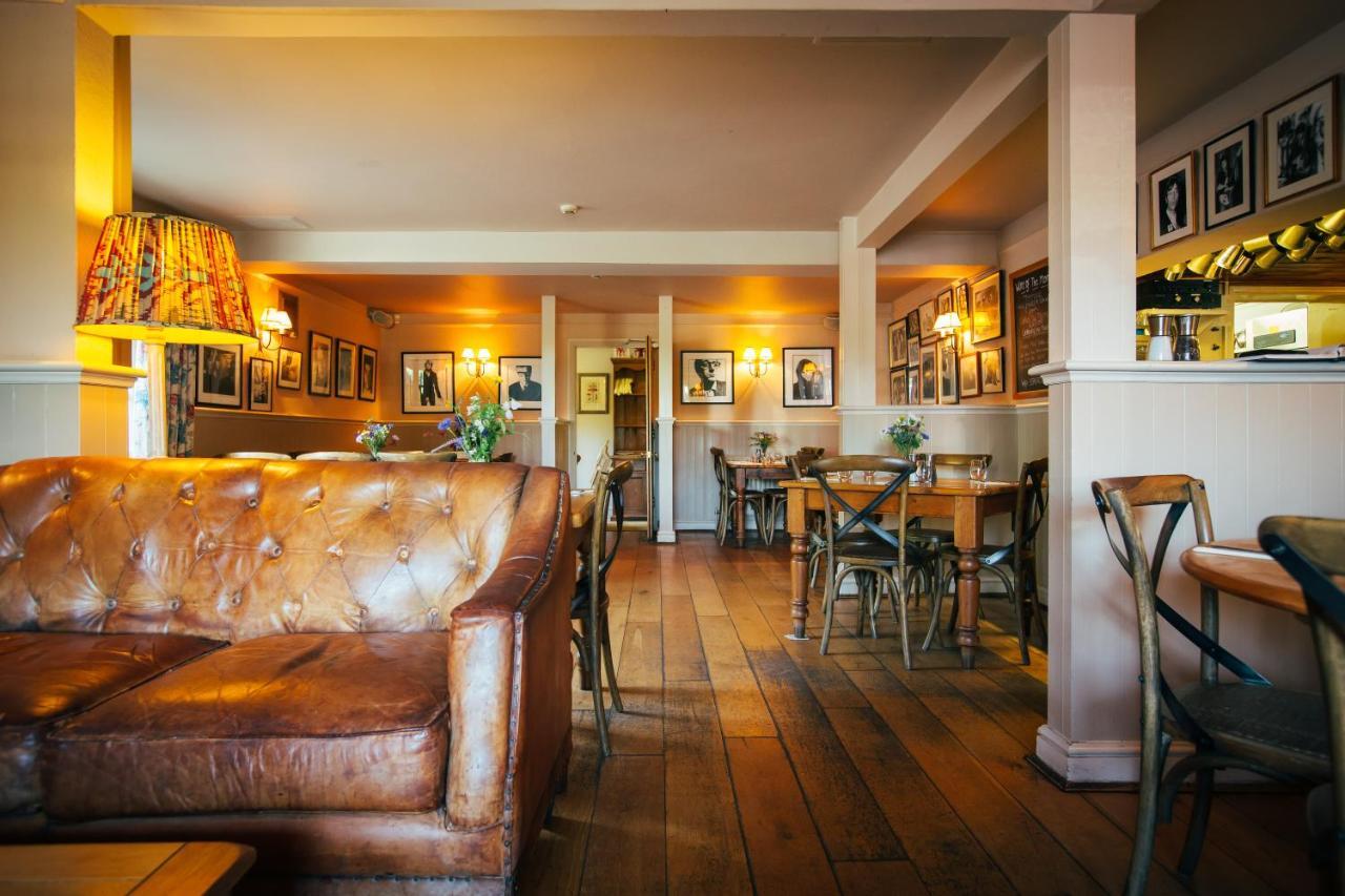 ホテル The East End Arms リミントン エクステリア 写真