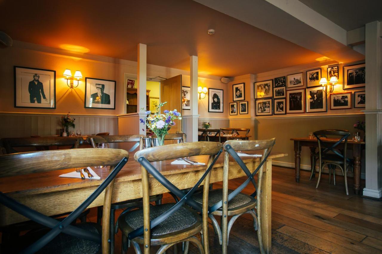 ホテル The East End Arms リミントン エクステリア 写真